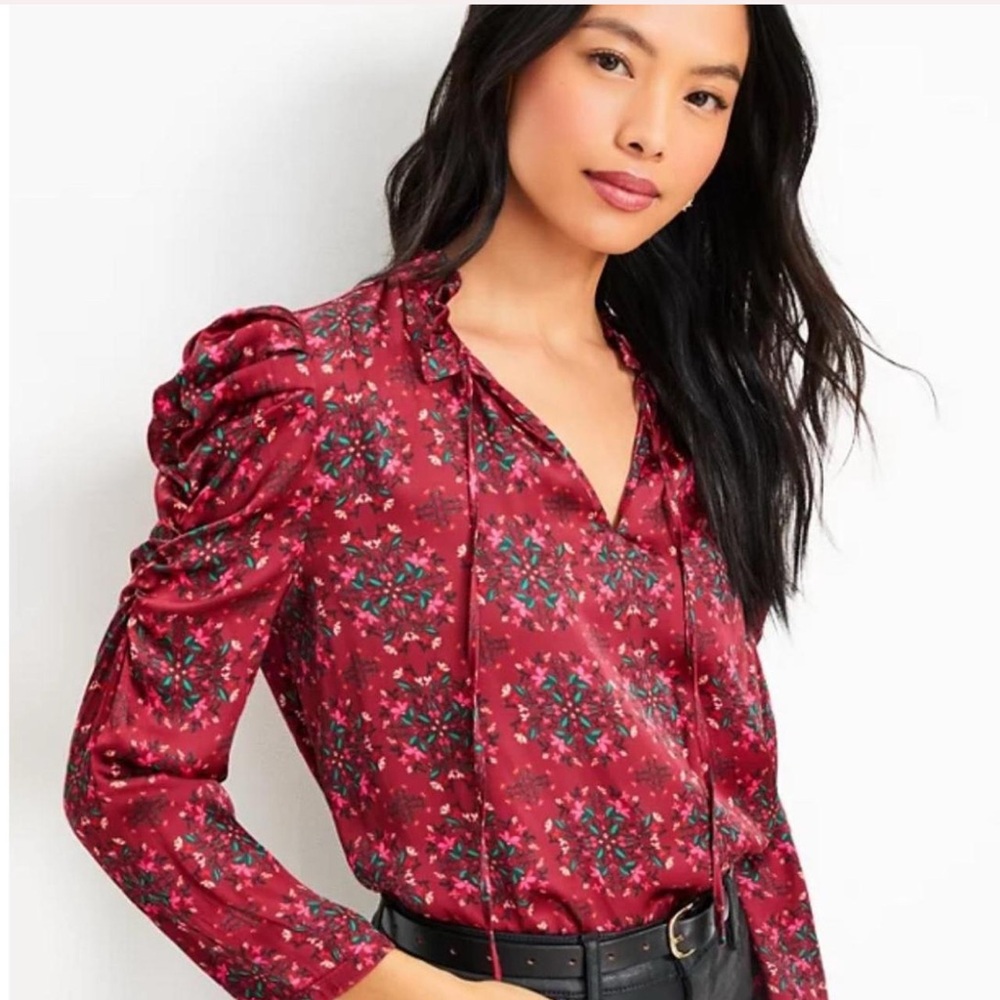 LOFT Floral Cinched Sleeve Ruffle Tie Neck Mixed Media Top Size Large NWT